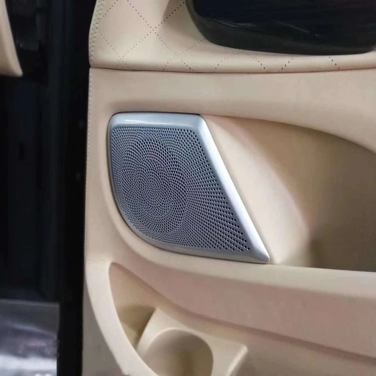 Mercedes-Benz V-class sound cover 3