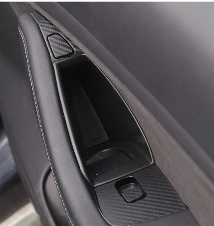 Passenger car door installation effect