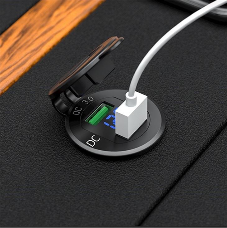 Przenośny samochód USB do podróży