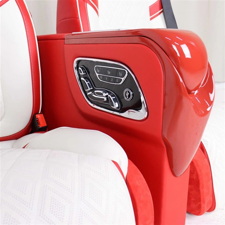 Luxury Upgraded Middle Row Seat