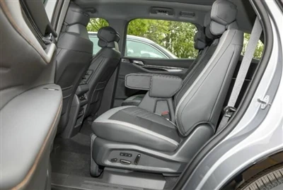 Ford Edge L-duży siedmiomiejscowy SUV